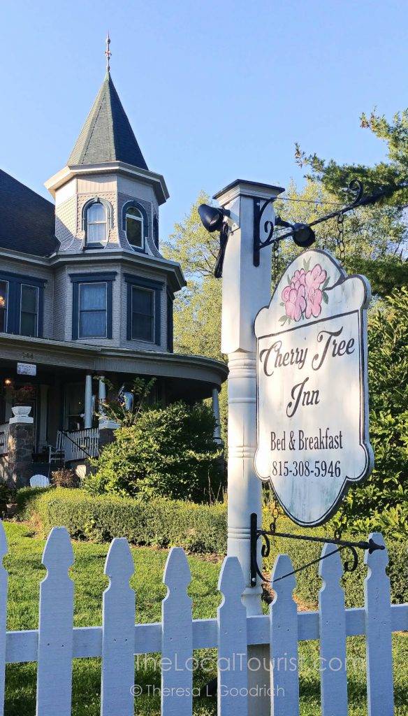 Cherry Tree Inn Bed and Breakfast in McHenry County Illinois, where Bill Murray's character stayed in Groundhog Day