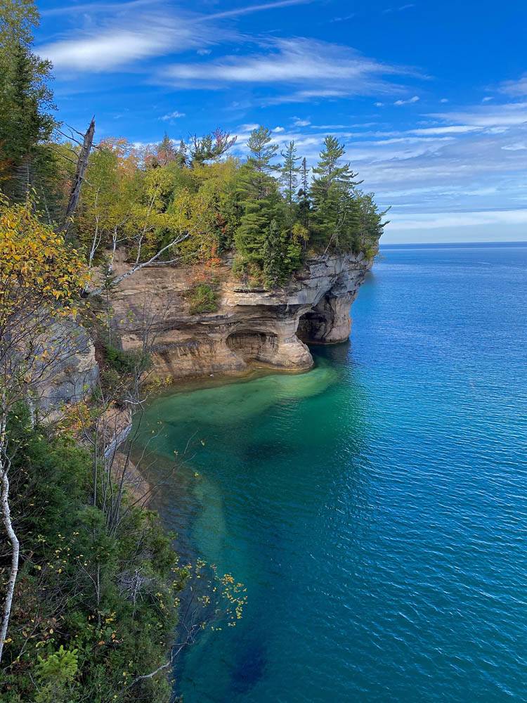 Lake superior outlet hiking