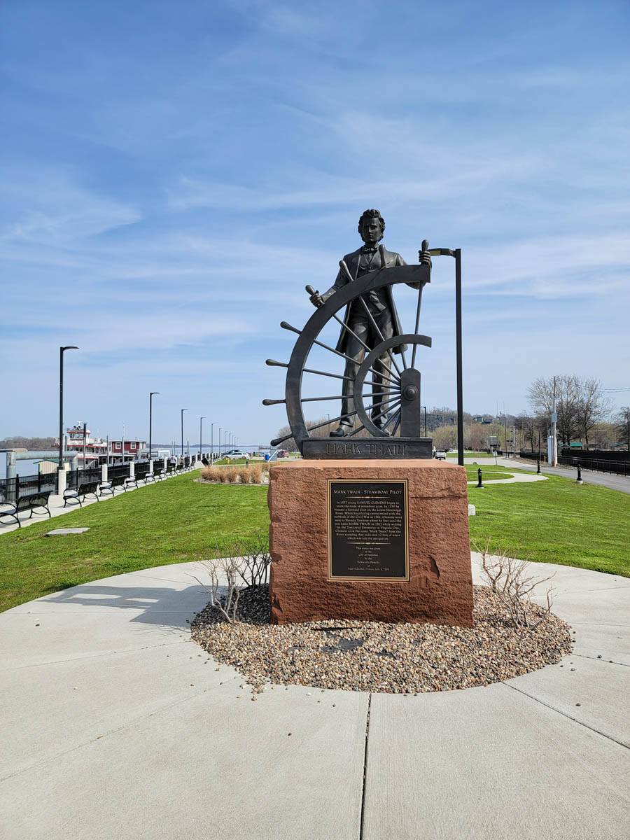 Statue of Samuel Clemens at the helm in Hannibal Missouri